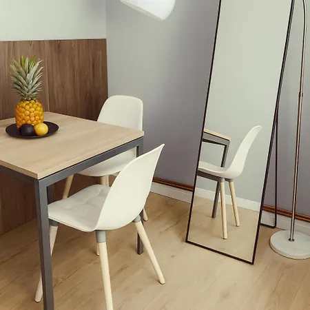 Nook I Palarikova Апартаменты *